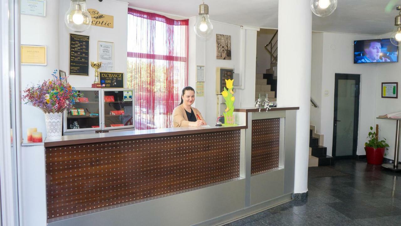 泰克斯俱乐部酒店 博托沙尼 外观 照片